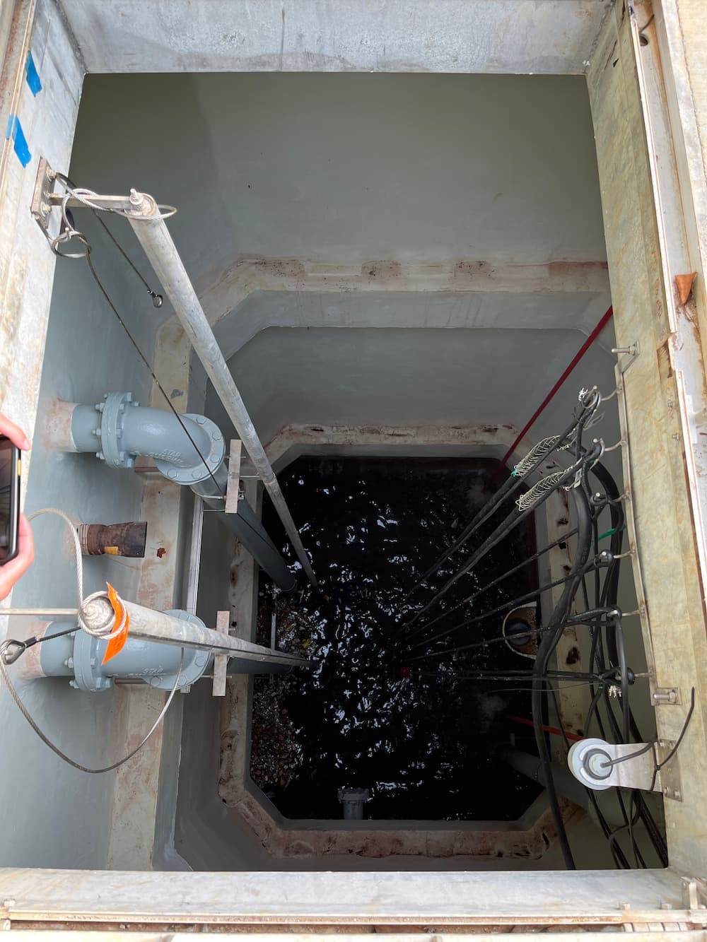 Submersible pump installation